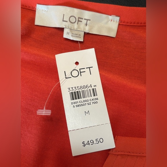 Loft Women's Orange/Coral Split Neck Sleeveless Shell Blouse Top size M NWT - Picture 6 of 12